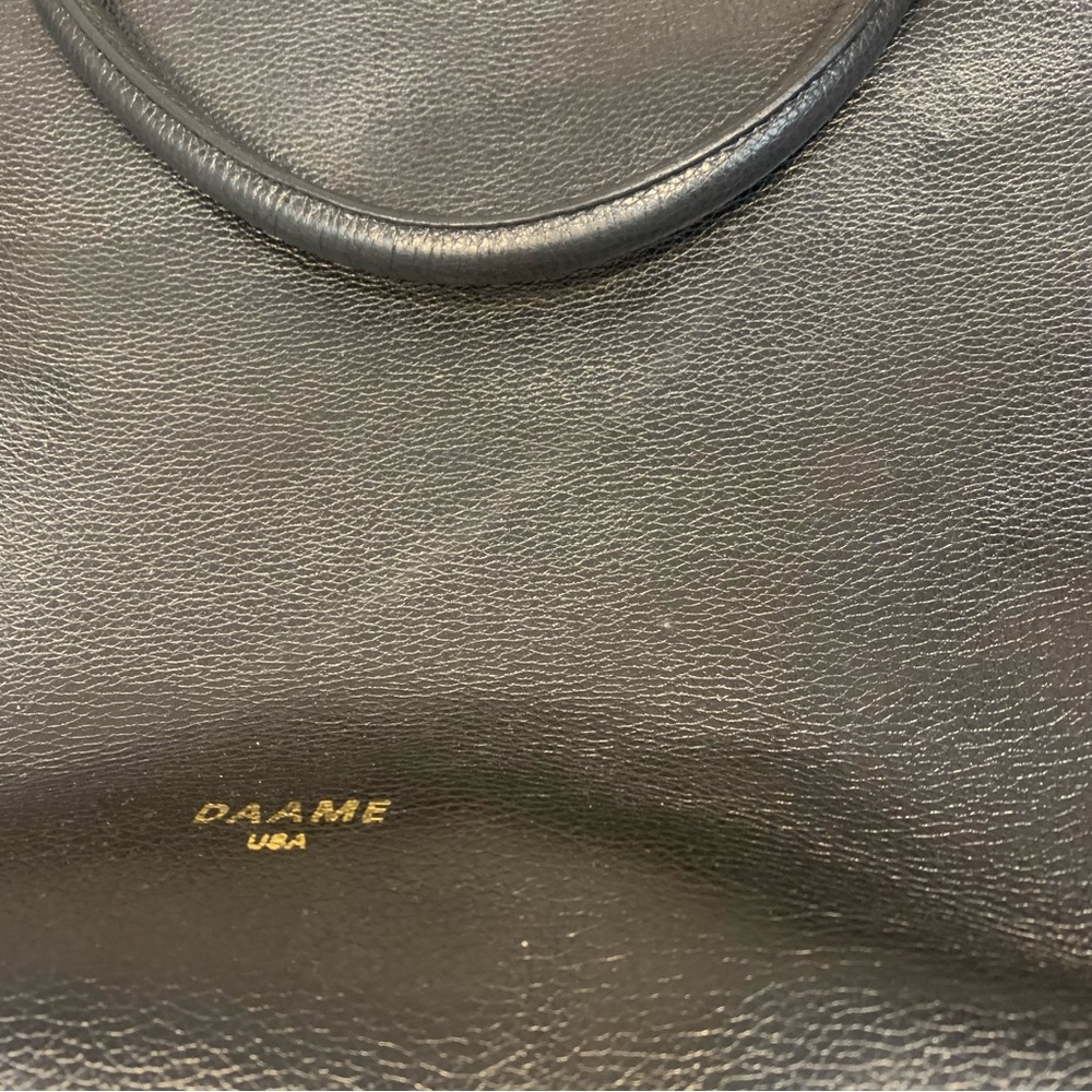 DAAME USA Large Pebbled Leather Laptop Crossbody Bag - Picture 8 of 16